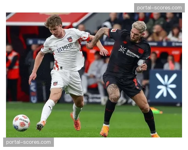 复盘：勒沃库森绝杀进球源自右路战术角球变化，凸显定位球中的边路创新